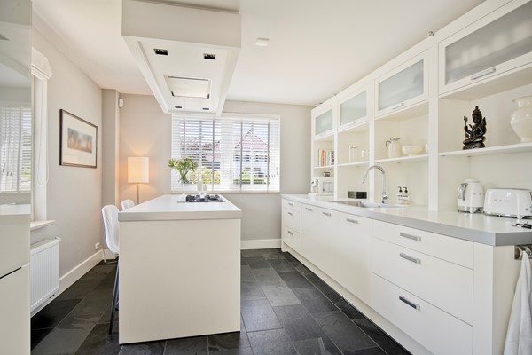 Foto - Te koop: Loetbos 5, 1358 EE Almere